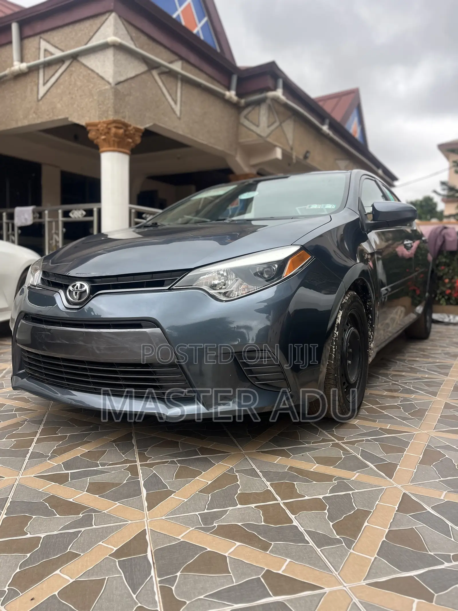 Toyota Corolla LE 4dr Sedan (1.8L 4cyl CVT) 2016 Gray