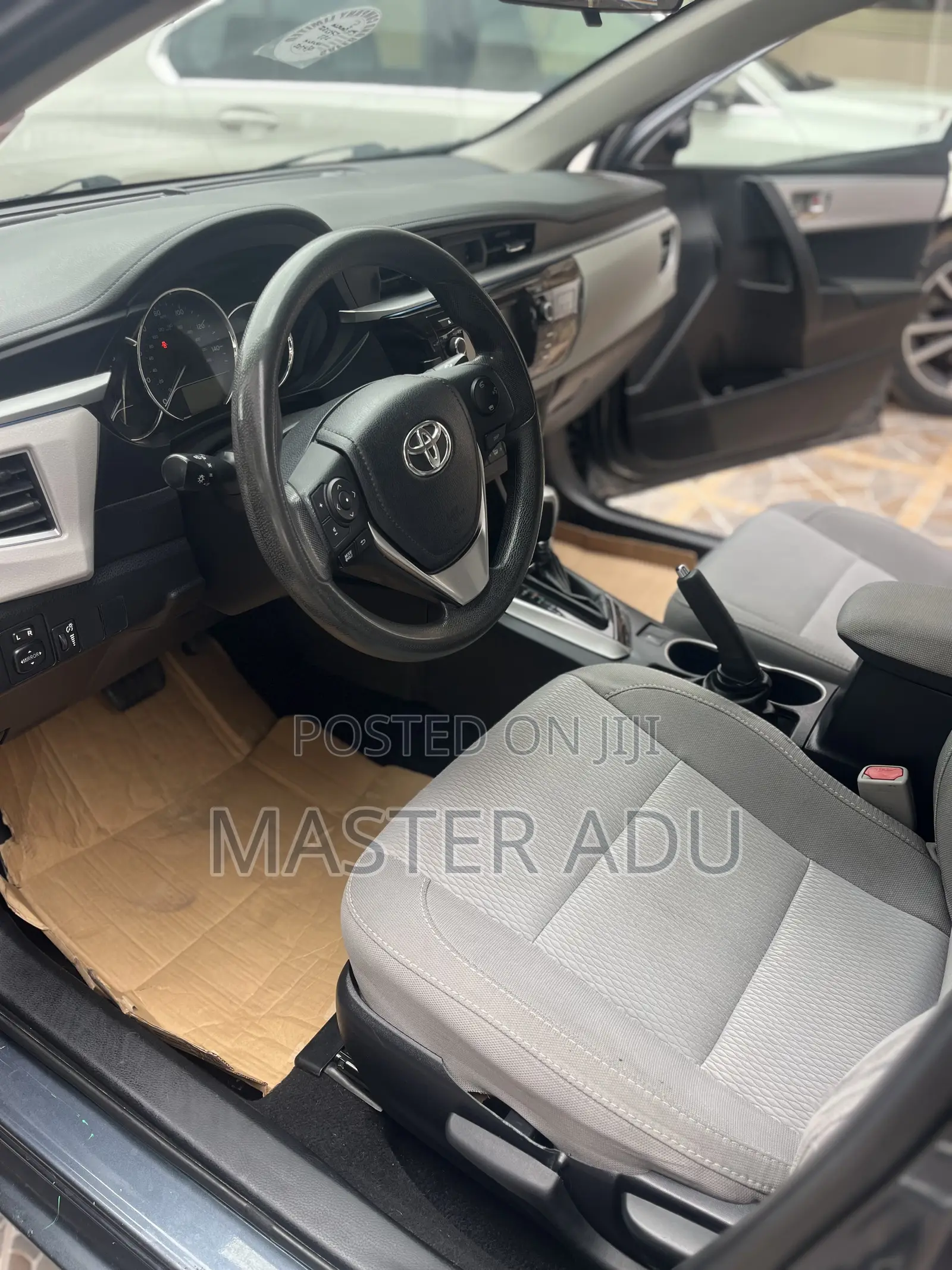 Toyota Corolla LE 4dr Sedan (1.8L 4cyl CVT) 2016 Gray