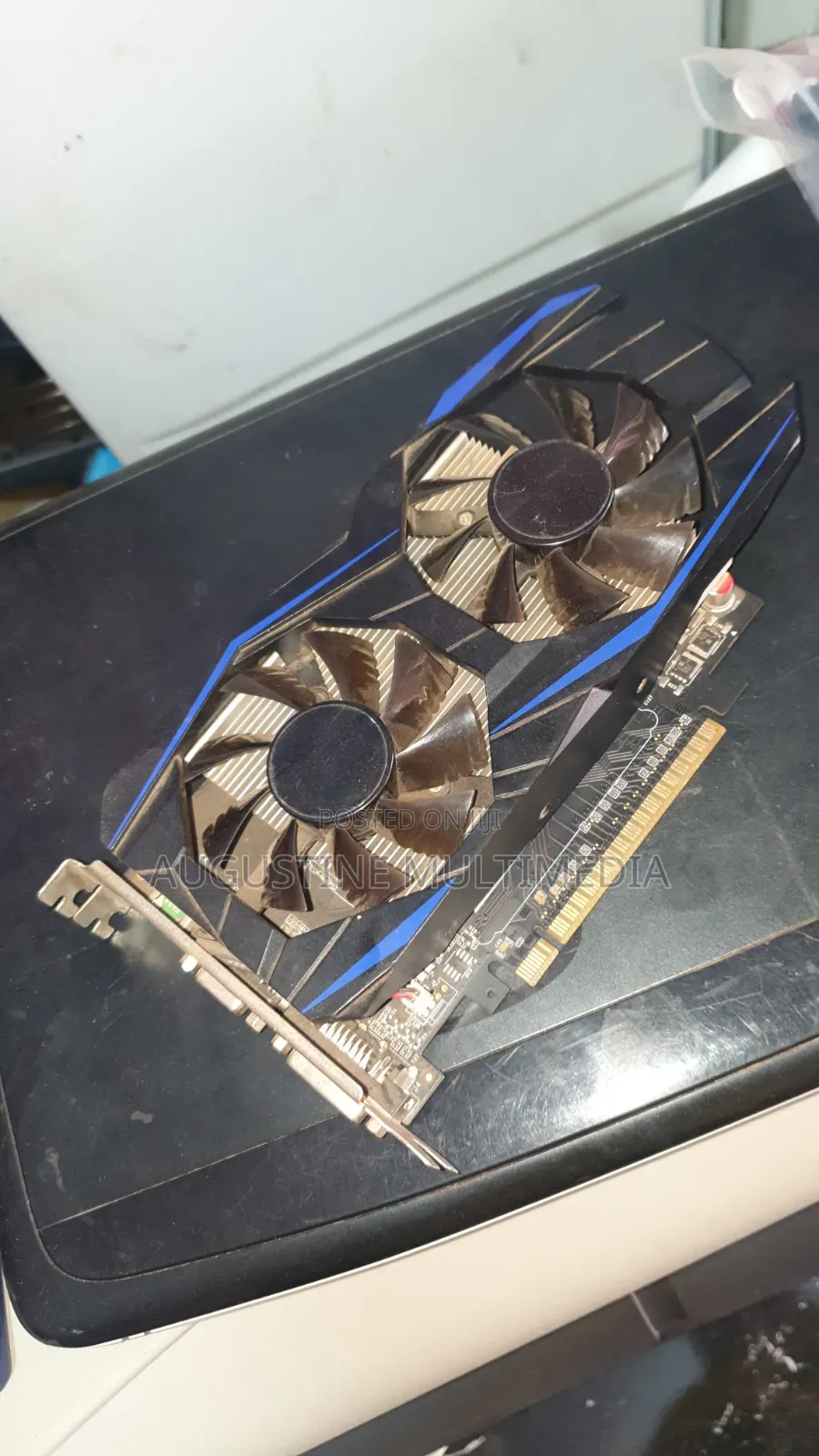 Video Card VGA 4GIG