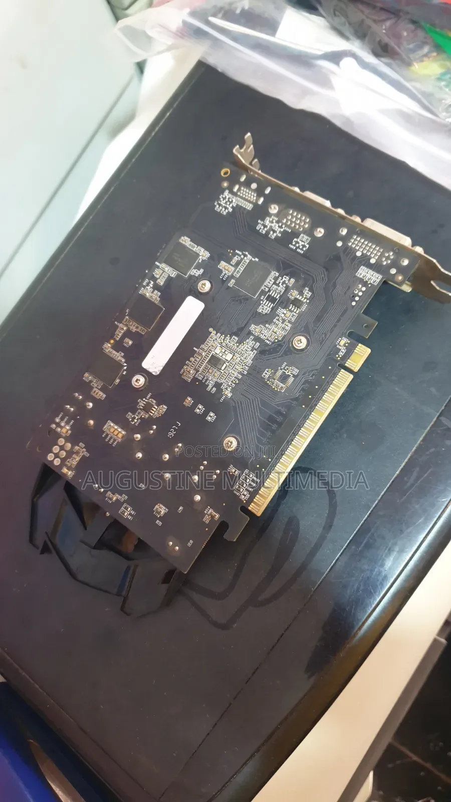 Video Card VGA 4GIG