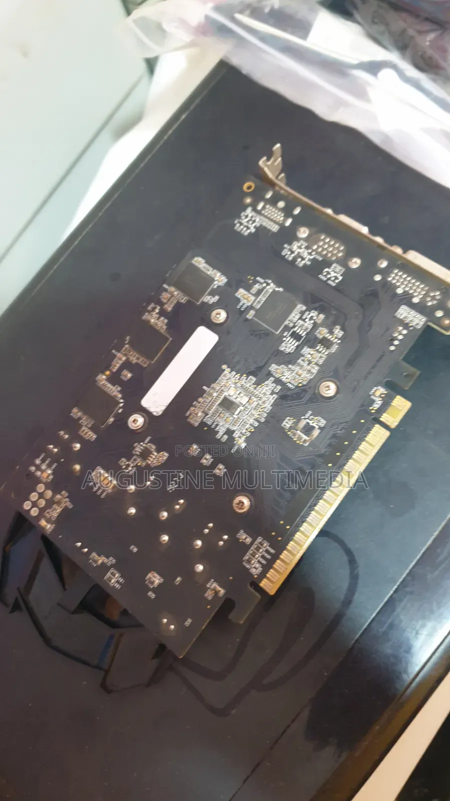 Video Card VGA 4GIG
