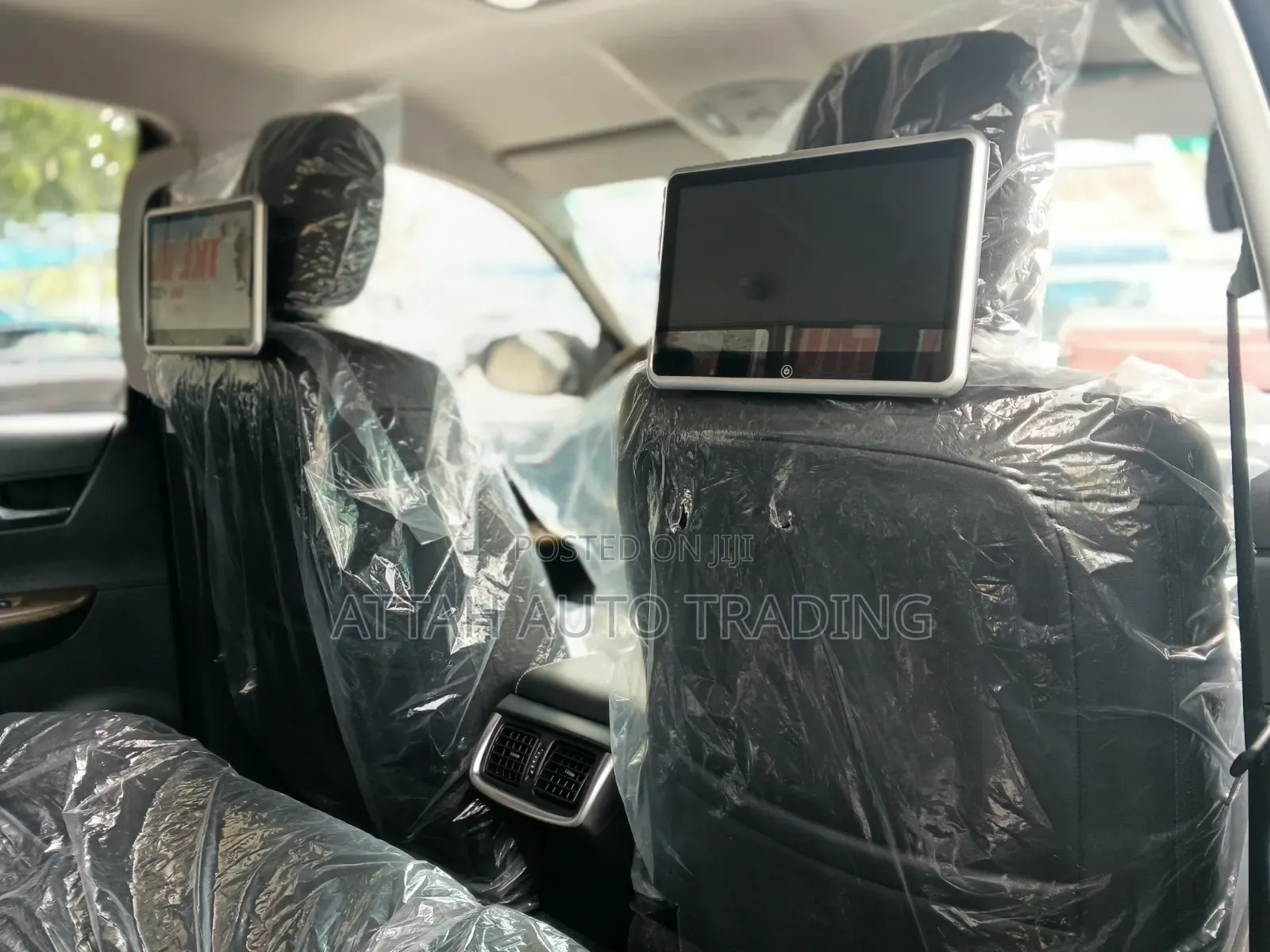 Toyota Hilux 2022 White