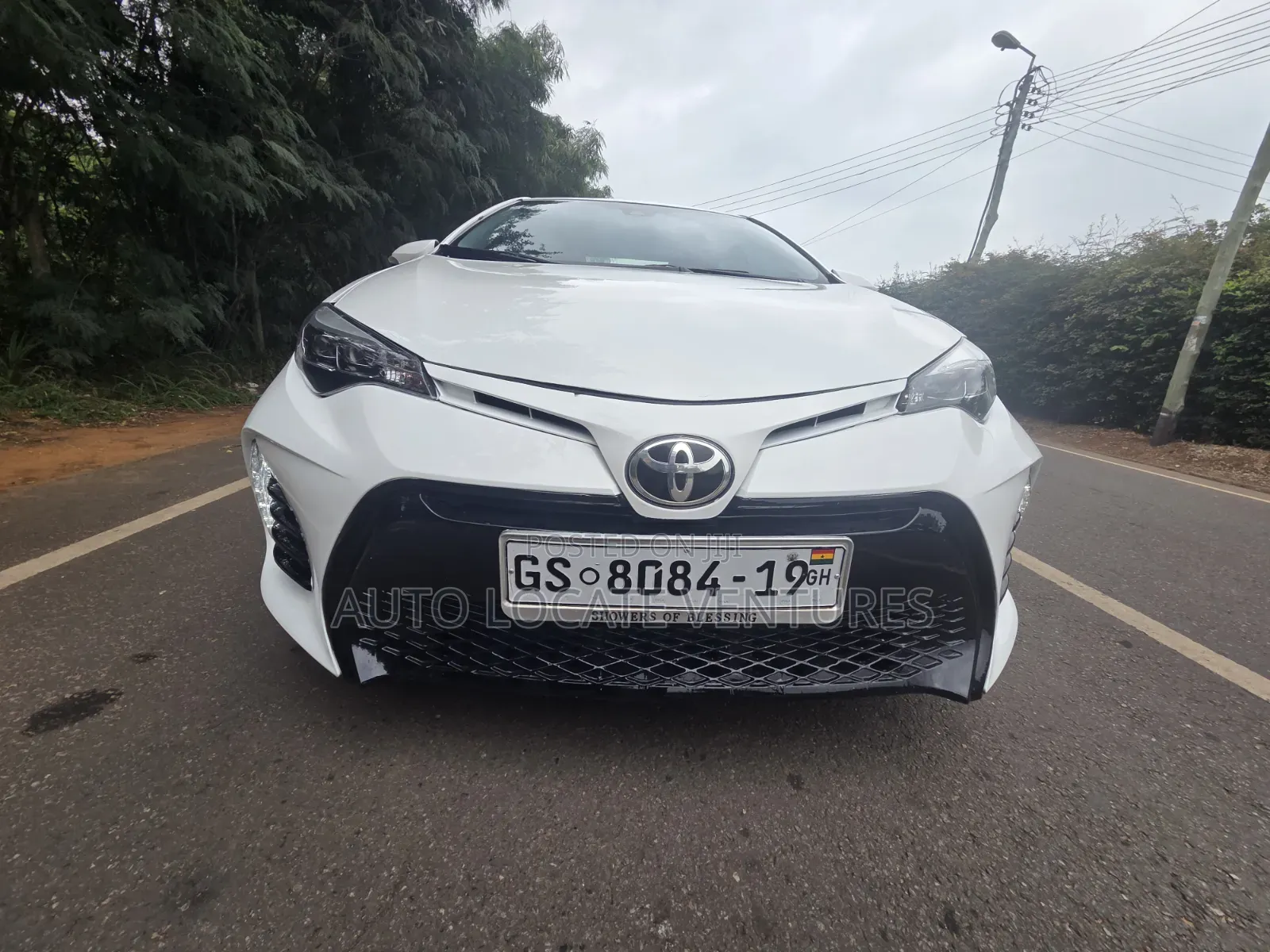 Toyota Corolla XSE (1.8L 4cyl 2A) 2018 White