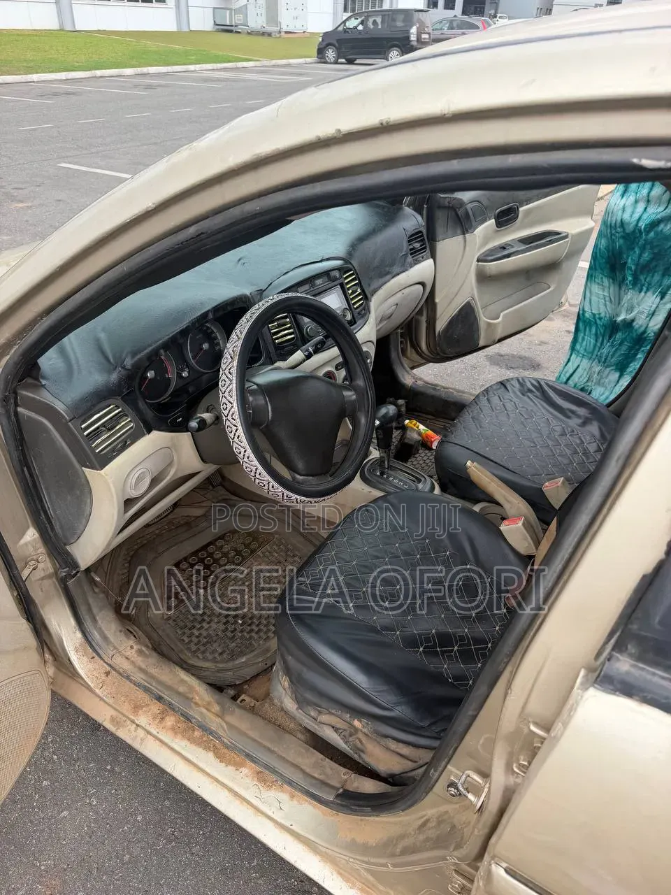 Hyundai Accent 2009 Gold