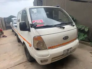 Kia Bongo 2013 White