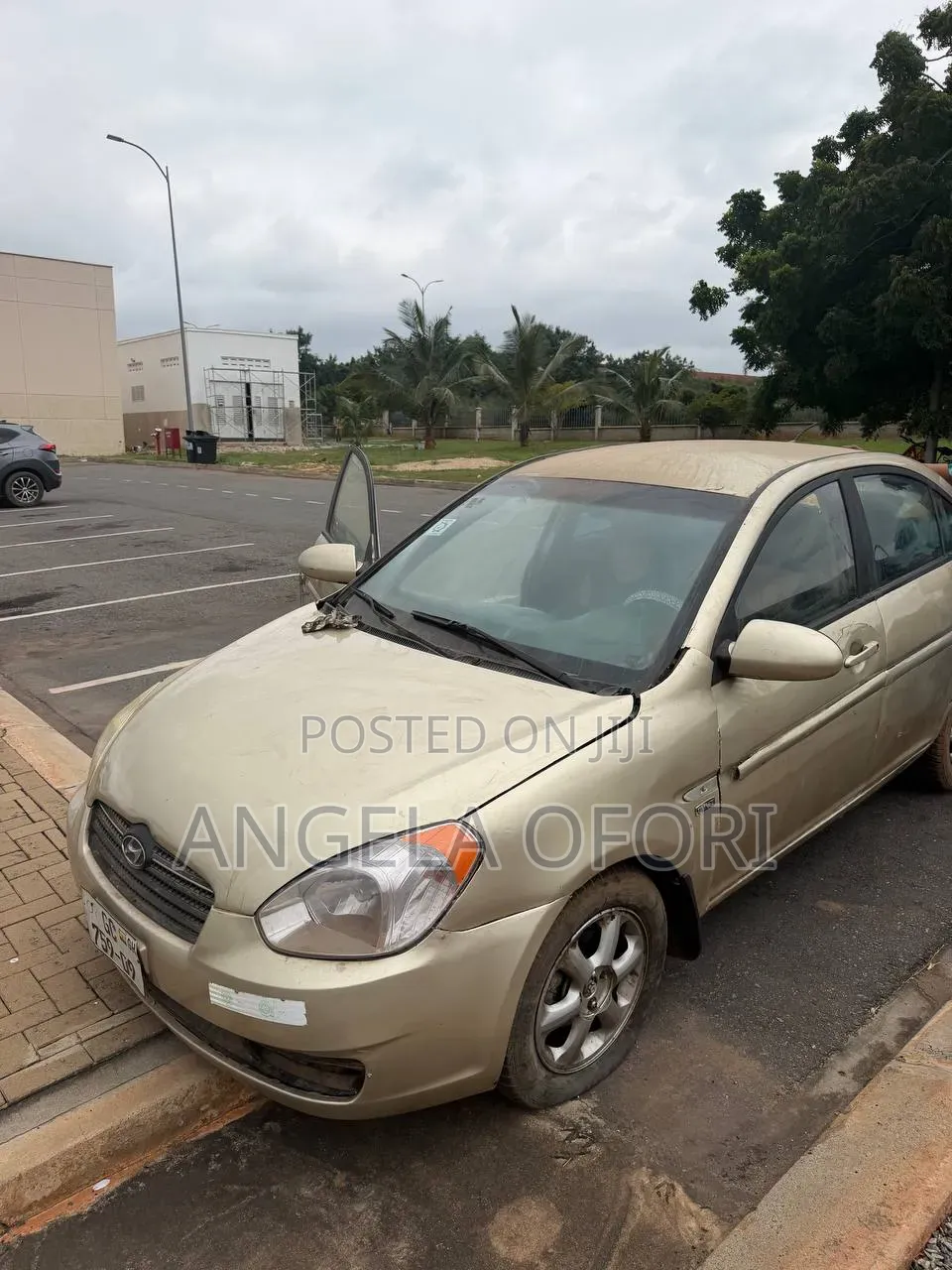 Hyundai Accent 2009 Gold