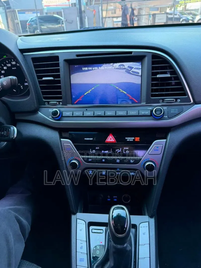 Hyundai Avante 2016 Black