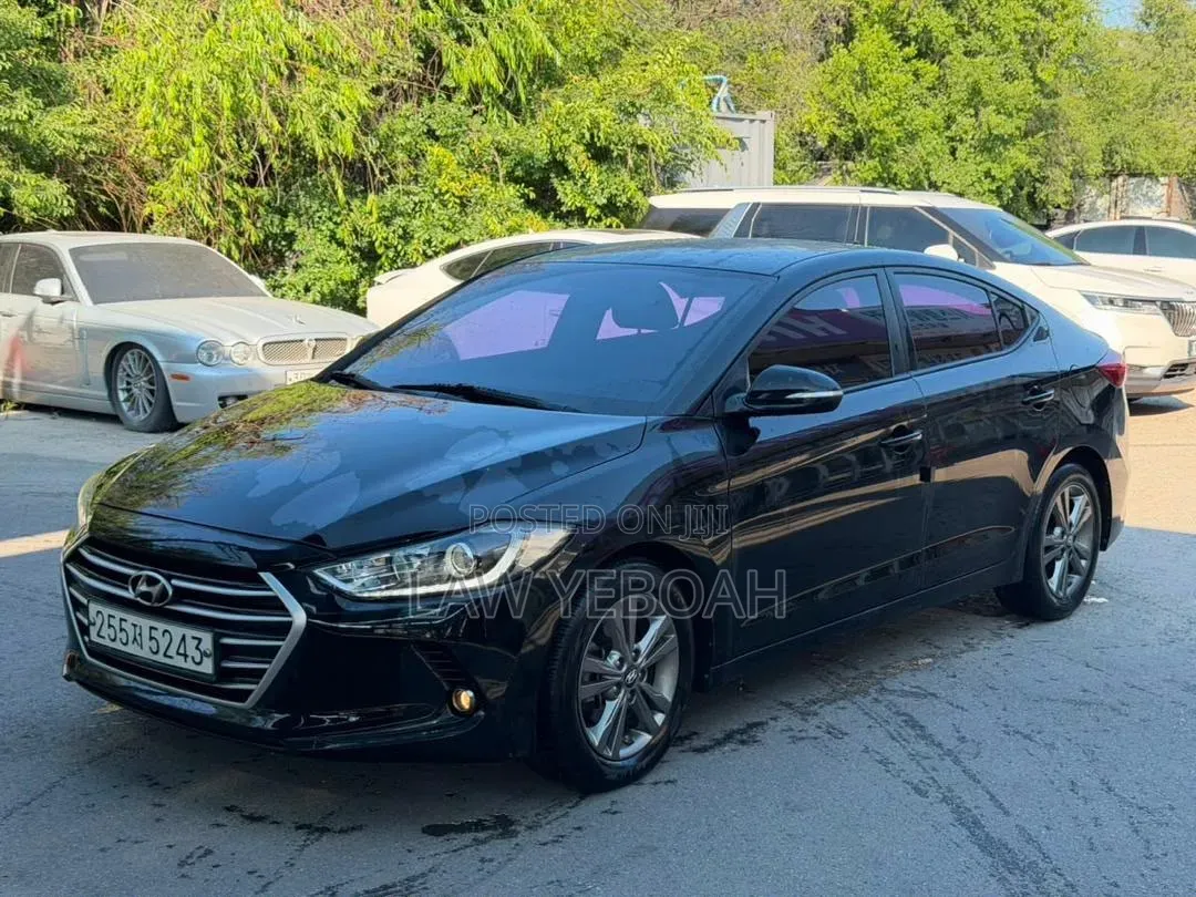 Hyundai Avante 2016 Black