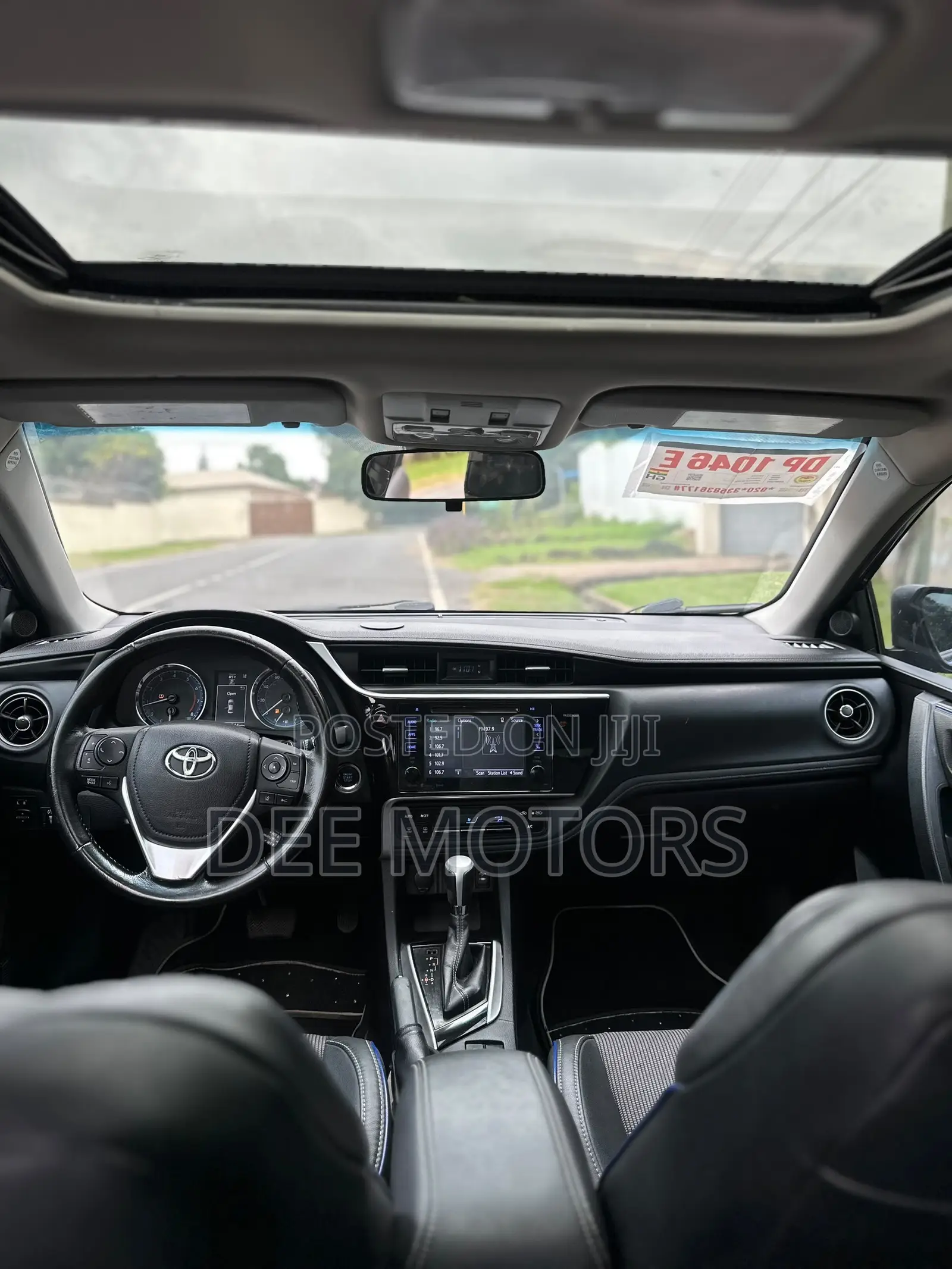 Toyota Corolla SE Special Edition 4dr Sedan (1.8L 4cyl CVT) 2017 Blue