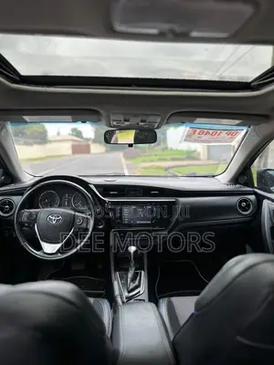Toyota Corolla SE Special Edition 4dr Sedan (1.8L 4cyl CVT) 2017 Blue
