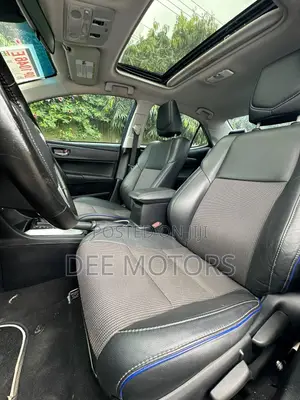 Toyota Corolla SE Special Edition 4dr Sedan (1.8L 4cyl CVT) 2017 Blue