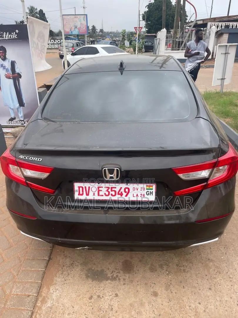 Honda Accord LX (1.5L 4cyl Turbo CVT) 2019 Black