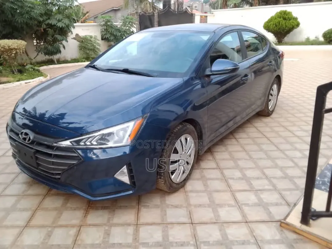 Hyundai Elantra 2019 Blue