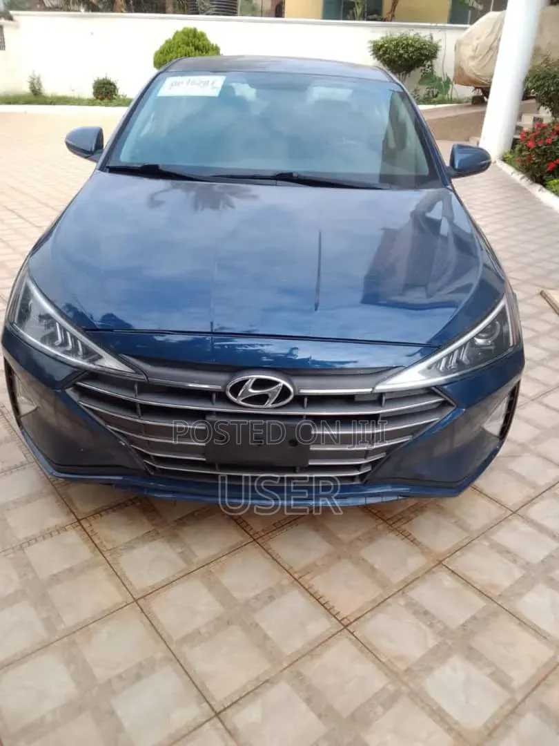 Hyundai Elantra 2019 Blue