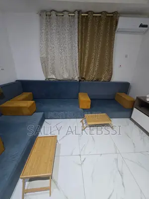 Arabic-Style Seating for 9 People. In Excellent Condition