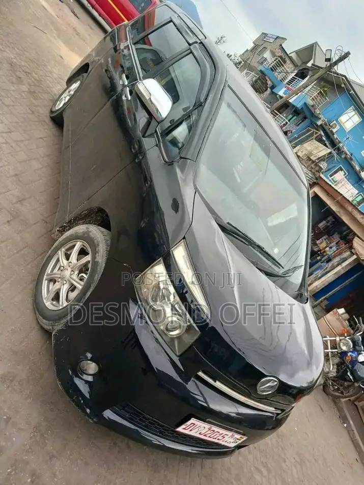Toyota Voxy 2010 Black