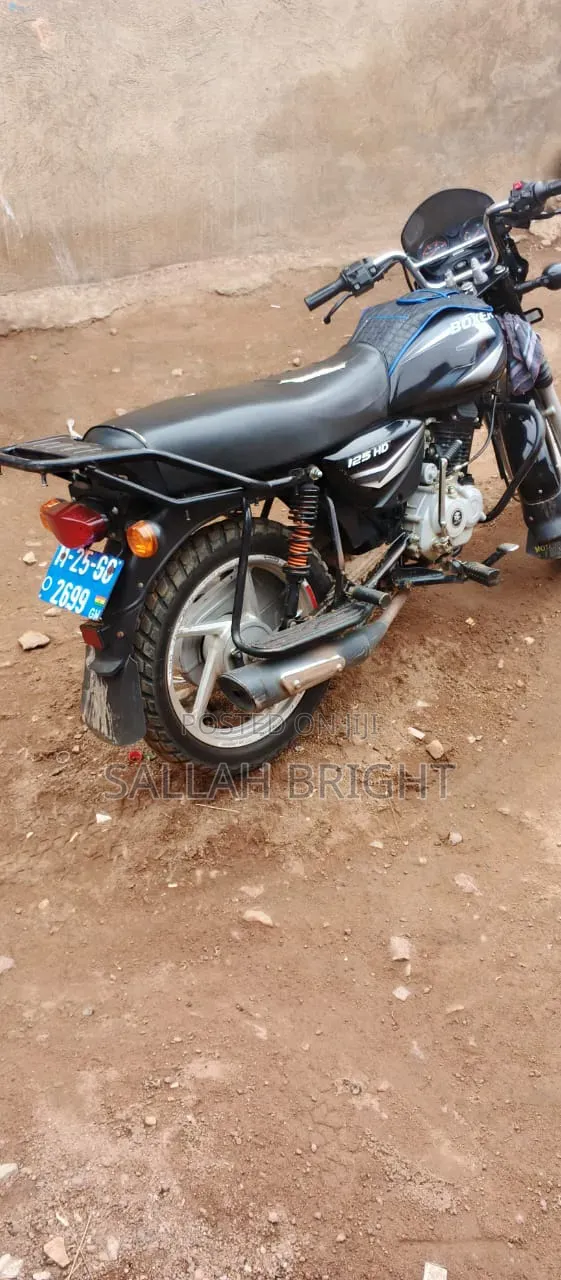 Bajaj Boxer 125 2025 Black