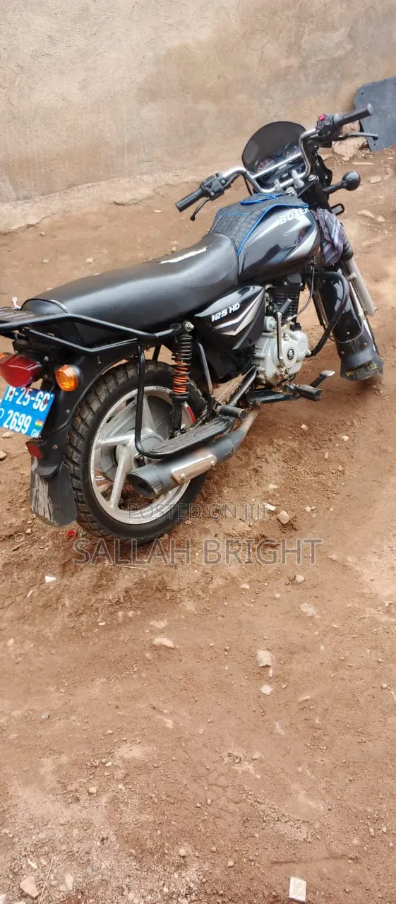 Bajaj Boxer 125 2025 Black