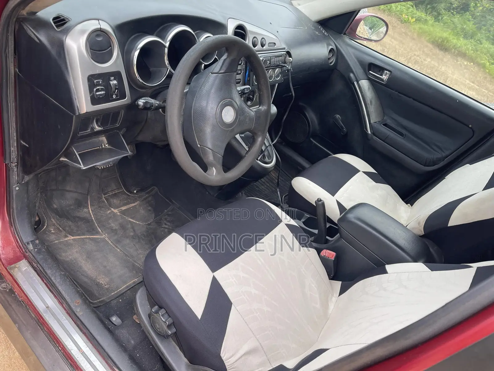 Pontiac Vibe Automatic 2004 Red