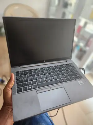 Laptop HP ZBook Firefly 14 G7 8GB Intel Core i5 SSD 256GB