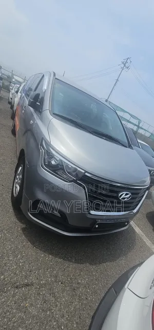 Hyundai Starex 2019 Grey
