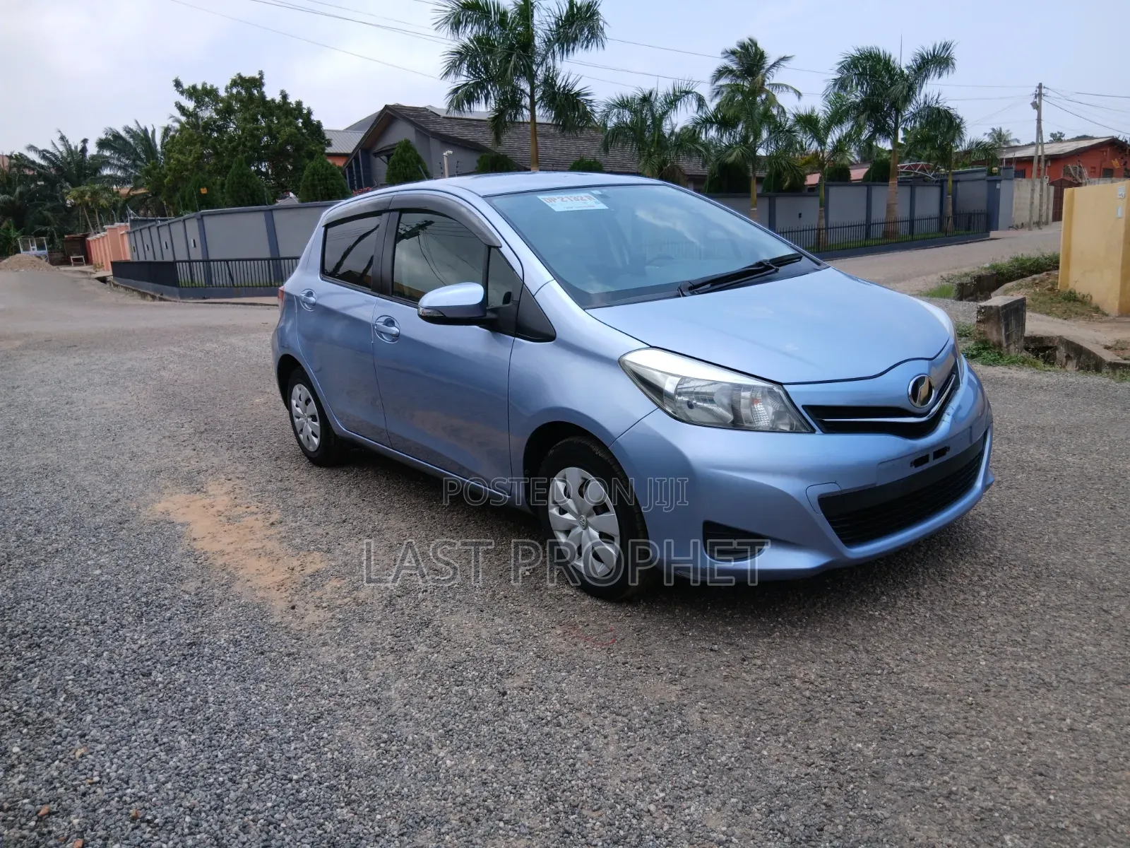Toyota Vitz 2012 Blue