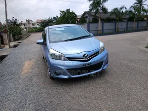 Toyota Vitz 2012 Blue