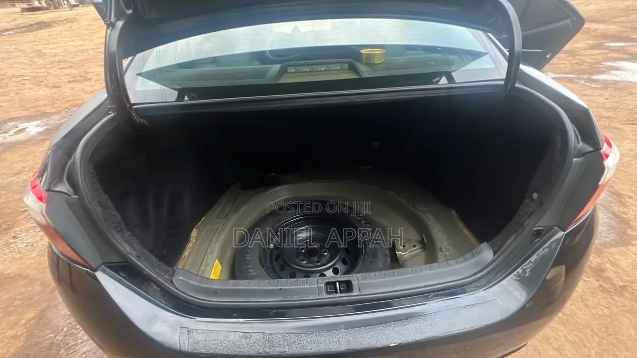 Toyota Corolla 2016 Black