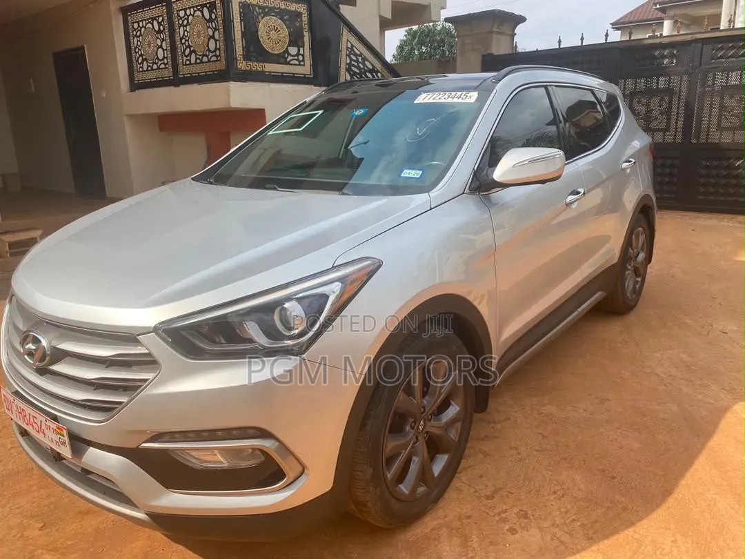 Hyundai Santa Fe 2018 Silver