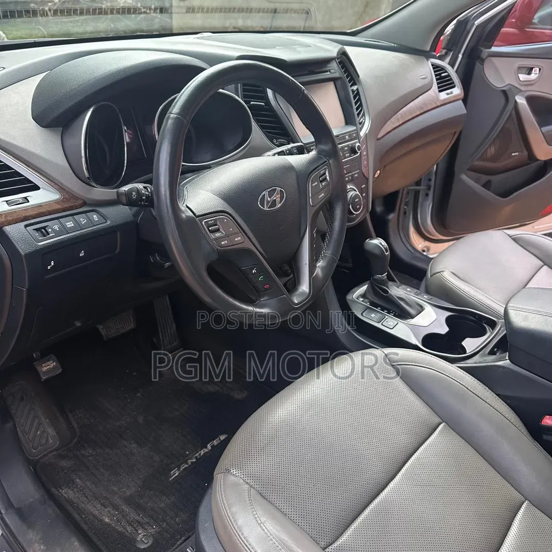Hyundai Santa Fe 2018 Silver