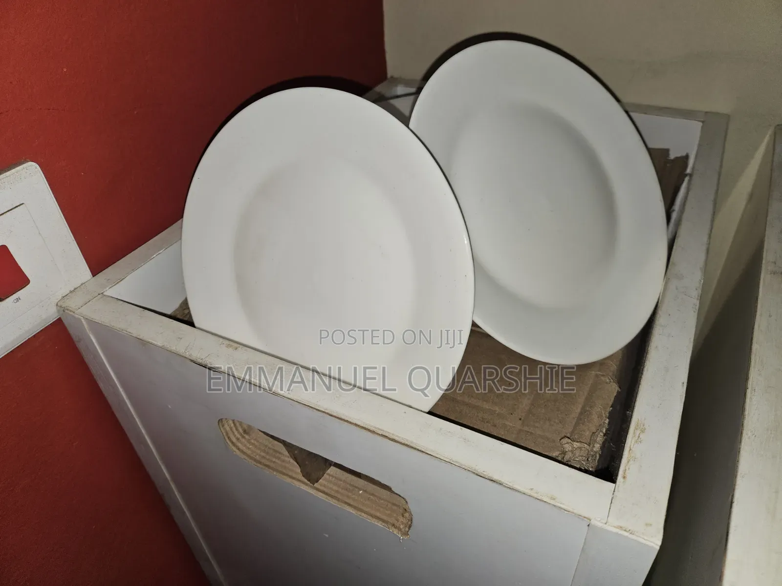 Plates and Chafing Dishes Set