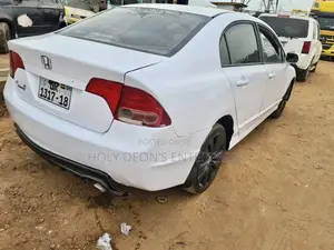 Honda Civic 1.8 DX Automatic 2009 White