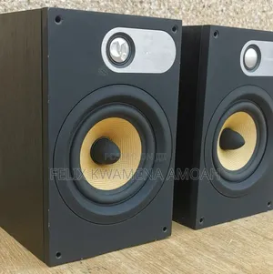 Powerful Sound Bowers Wilkins 686 Speakers