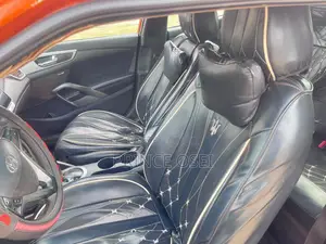 Hyundai Veloster 2015 Orange