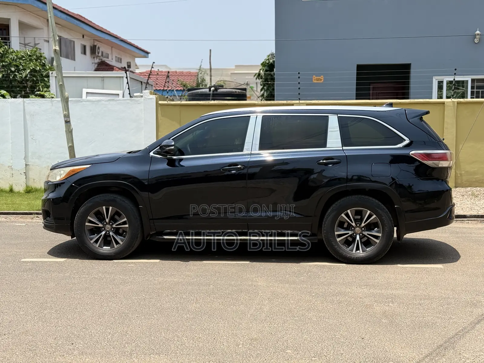 Toyota Highlander XLE 4dr SUV AWD (3.5L 6cyl 6A) 2015 Black