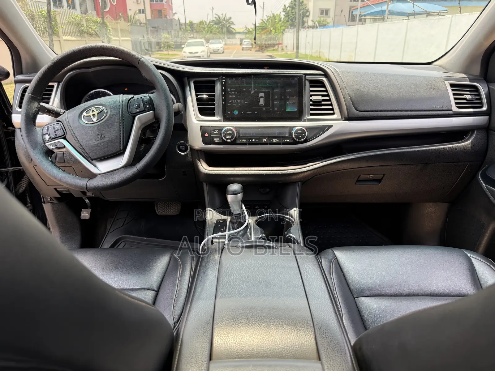 Toyota Highlander XLE 4dr SUV AWD (3.5L 6cyl 6A) 2015 Black