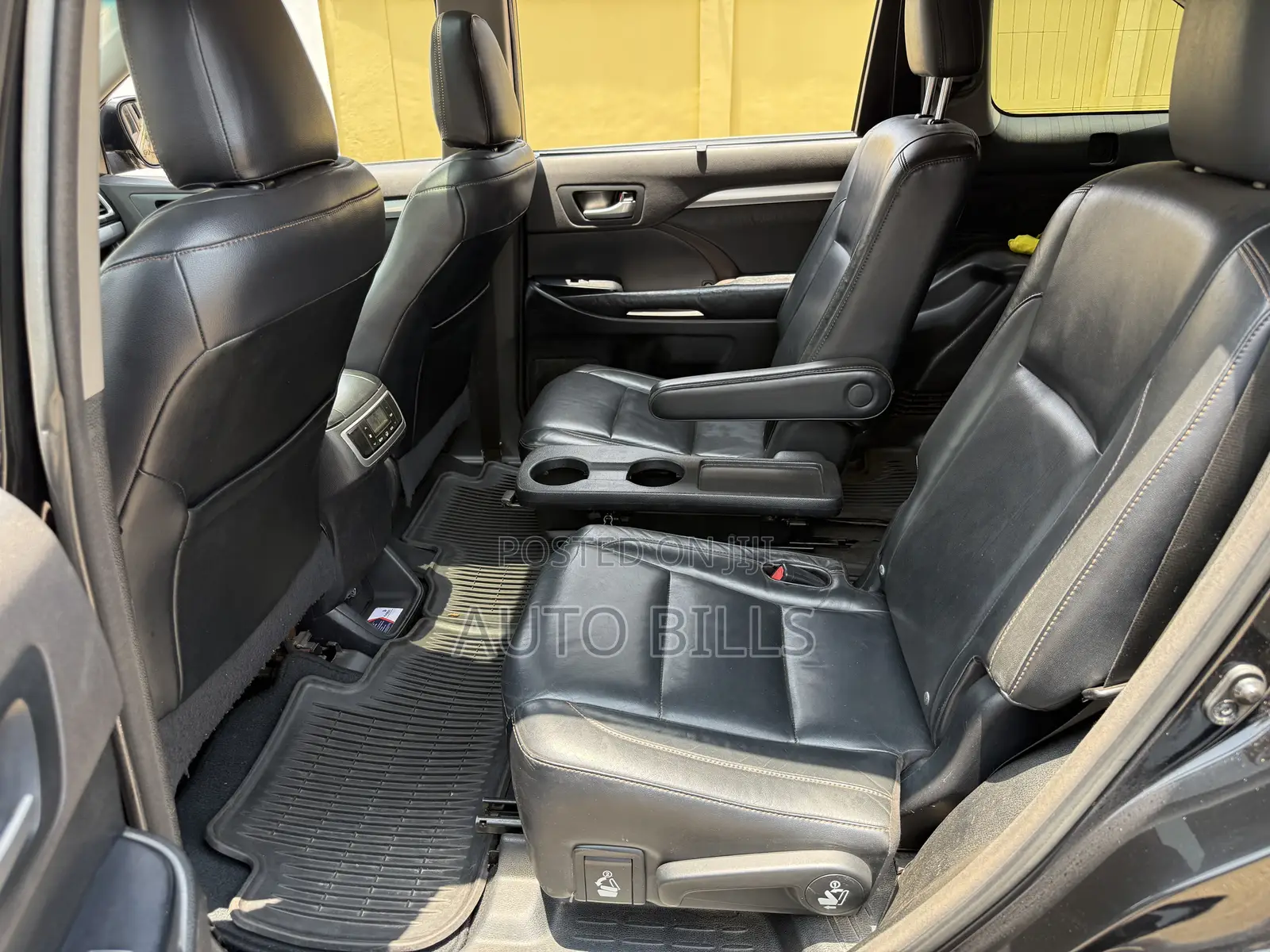 Toyota Highlander XLE 4dr SUV AWD (3.5L 6cyl 6A) 2015 Black