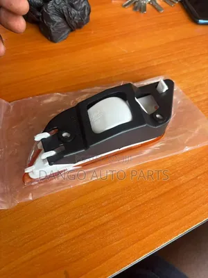 C250 Side Marker Light 2011-15 Brand New