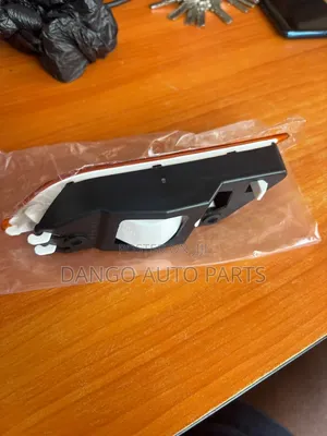C250 Side Marker Light 2011-15 Brand New