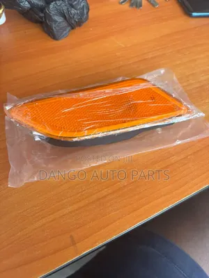 C250 Side Marker Light 2011-15 Brand New