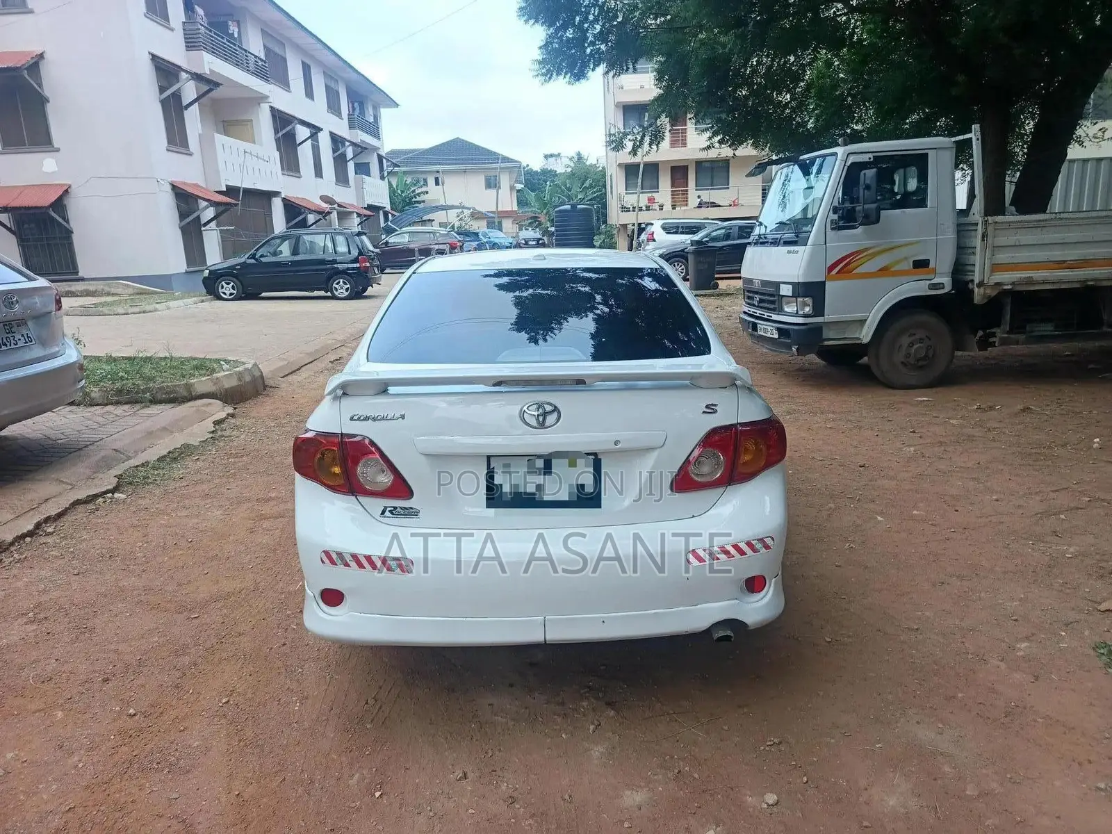 Toyota Corolla 2010 White
