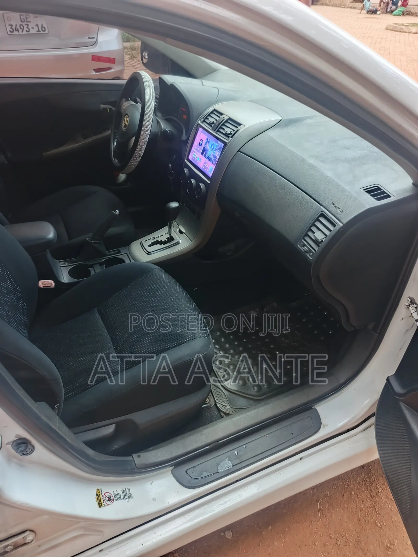 Toyota Corolla 2010 White