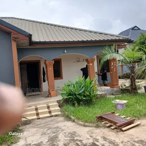 4bdrm House in Born To Pray Estate, Ejisu-Juaben Municipal for rent