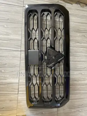 Mitsubishi L200 2024 Grille With Letters