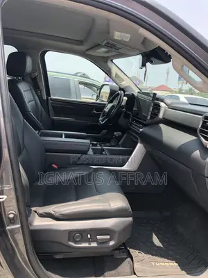 Toyota Tundra Hybrid 2024 Gray