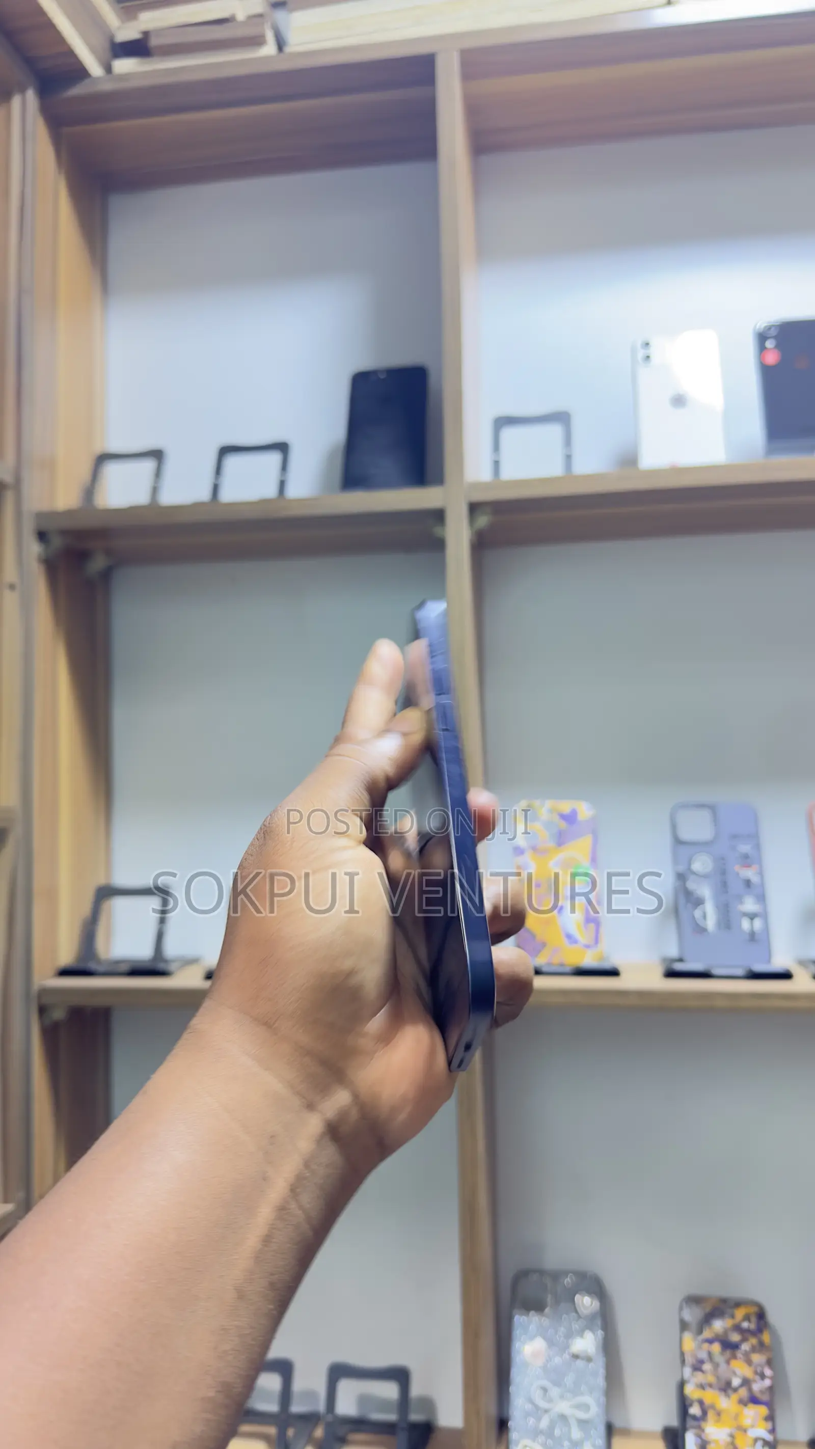 Apple iPhone 12 64 GB Black