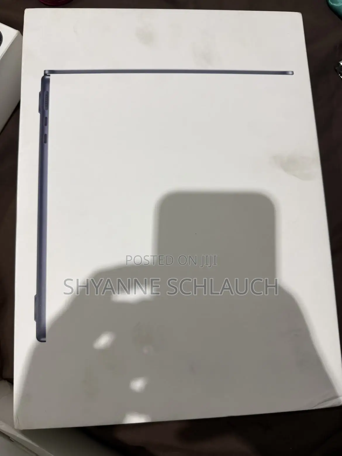 New Laptop Apple 16GB Apple M5 SSD 1T