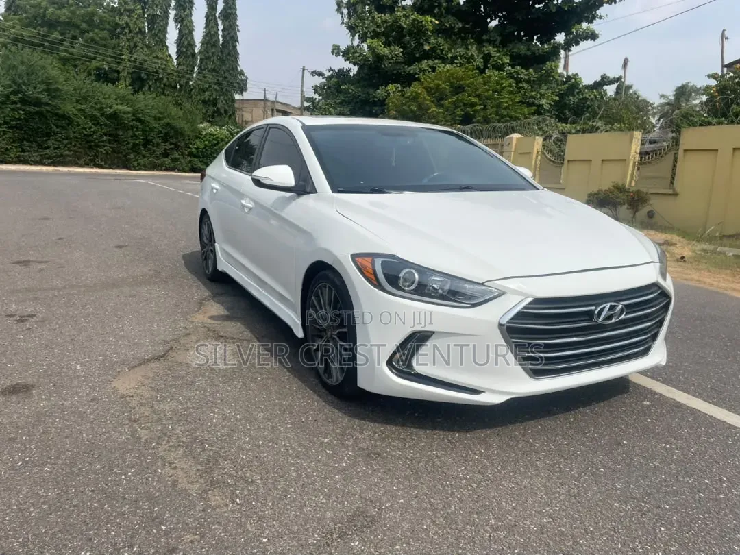 Hyundai Elantra 2018 White