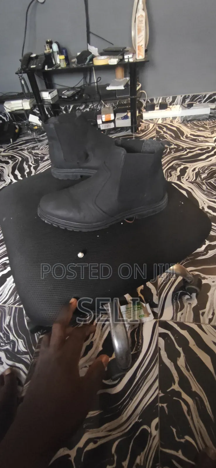 Yeezy Shoe
