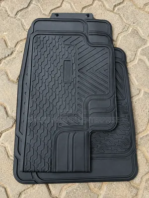 Universal Floor Mat With Connected Rear Design